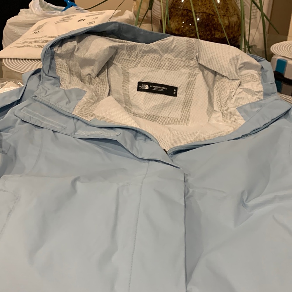 Baby Blue  North Face Women Jacket new size medium